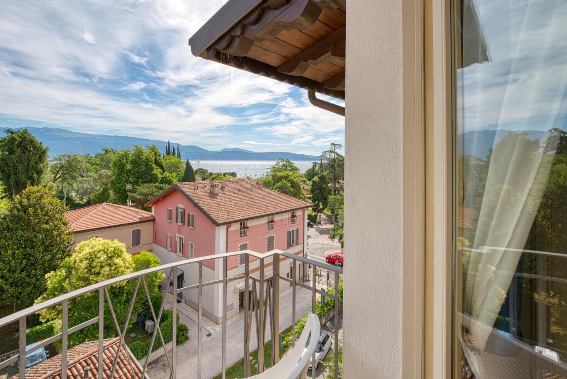 Hotel Galeazzi Gardone Riviera Zewnętrze zdjęcie
